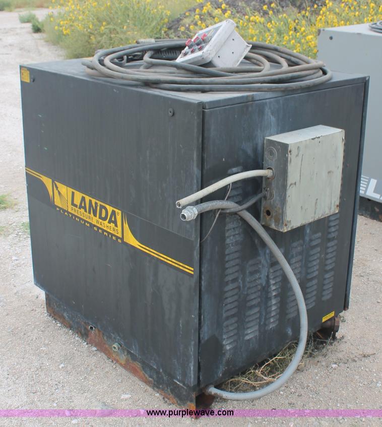image for item C2844 Landa VNG power washer