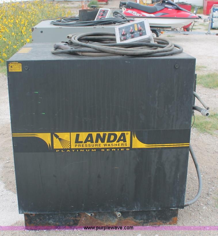 image for item C2844 Landa VNG power washer