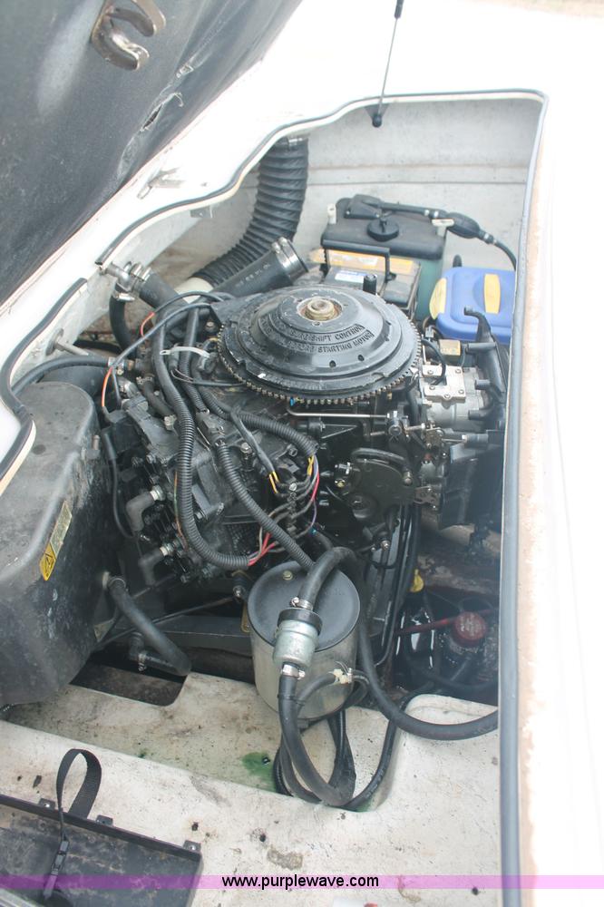 image for item C2846 1991 Four Winns Fling jet boat
