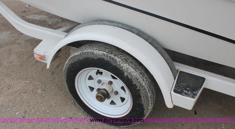 image for item C2846 1991 Four Winns Fling jet boat