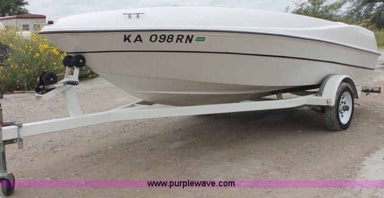 image for item C2846 1991 Four Winns Fling jet boat