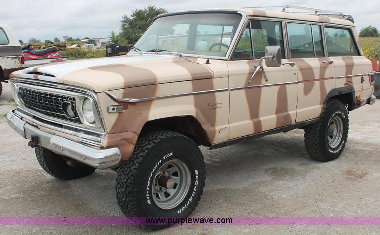 image for item C2849 1977 Jeep Wagoneer SUV