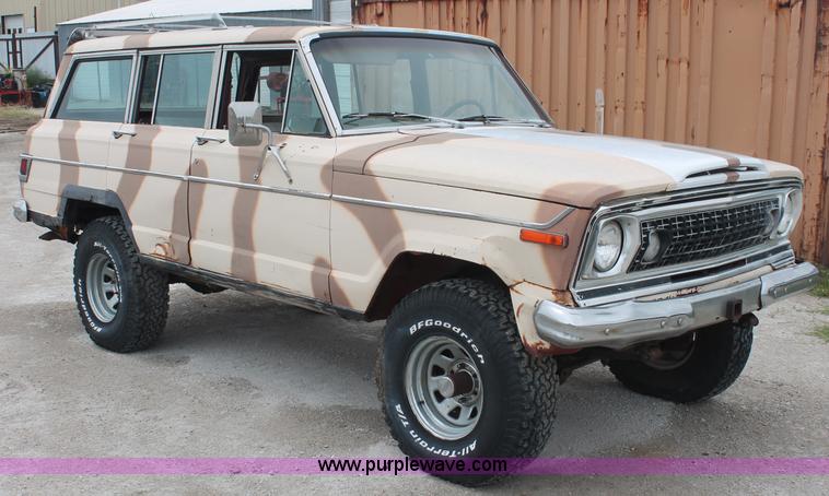 image for item C2849 1977 Jeep Wagoneer SUV