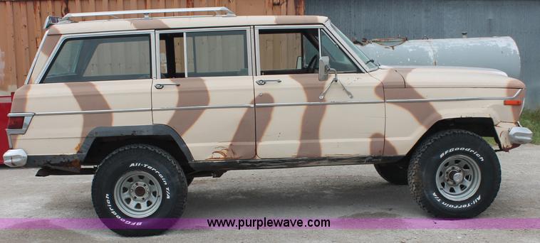image for item C2849 1977 Jeep Wagoneer SUV