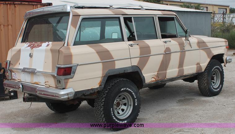 image for item C2849 1977 Jeep Wagoneer SUV