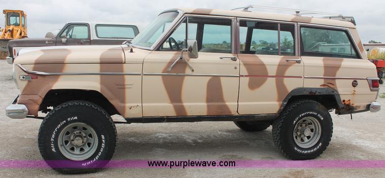 image for item C2849 1977 Jeep Wagoneer SUV
