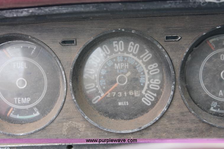 image for item C2849 1977 Jeep Wagoneer SUV