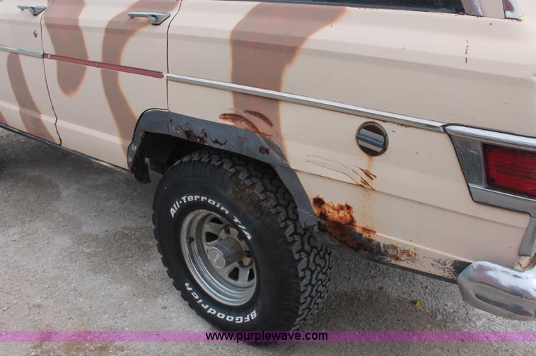 image for item C2849 1977 Jeep Wagoneer SUV