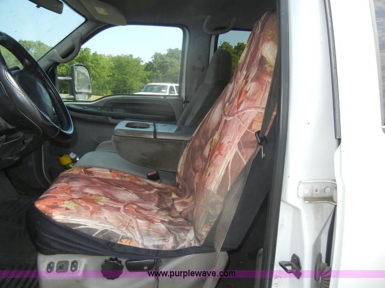 image for item D4412 2001 Ford F250 XLT Super Duty crew cab pickup truck