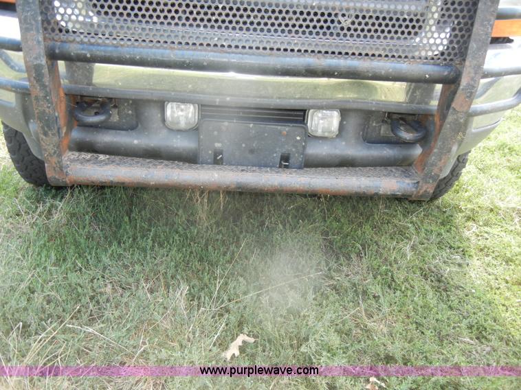 image for item D4412 2001 Ford F250 XLT Super Duty crew cab pickup truck