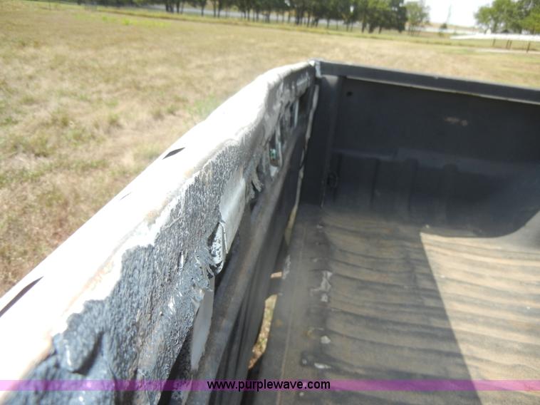 image for item D4412 2001 Ford F250 XLT Super Duty crew cab pickup truck