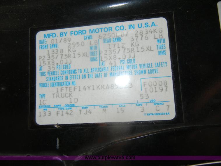 image for item D4413 1989 Ford F150 XLT Lariat pickup truck