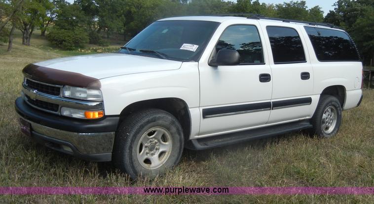 image for item D4414 2001 Chevrolet Suburban K1500 SUV