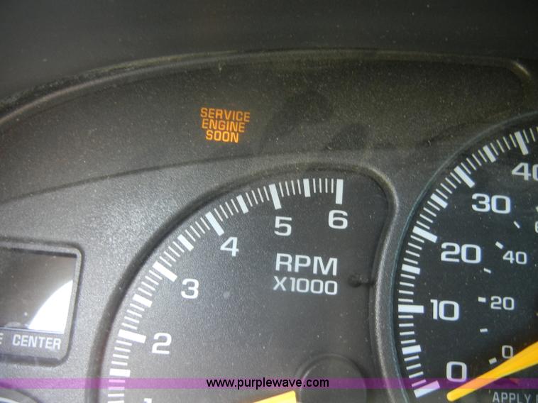 image for item D4414 2001 Chevrolet Suburban K1500 SUV