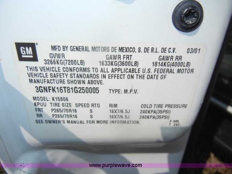 image for item D4414 2001 Chevrolet Suburban K1500 SUV