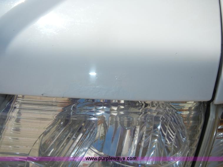 image for item D4878 2004 Ford Explorer XLT SUV