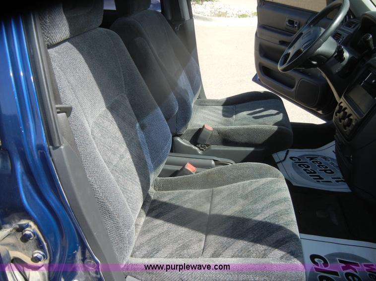 image for item D4950 1999 Honda CR-V LX SUV