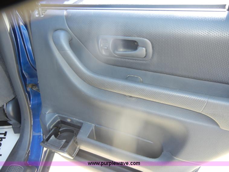 image for item D4950 1999 Honda CR-V LX SUV