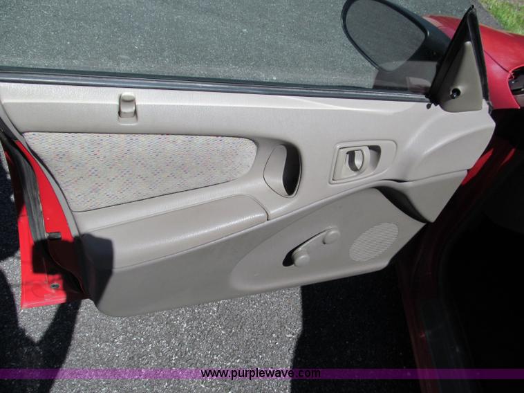 image for item E2175 1995 Plymouth Neon Highline