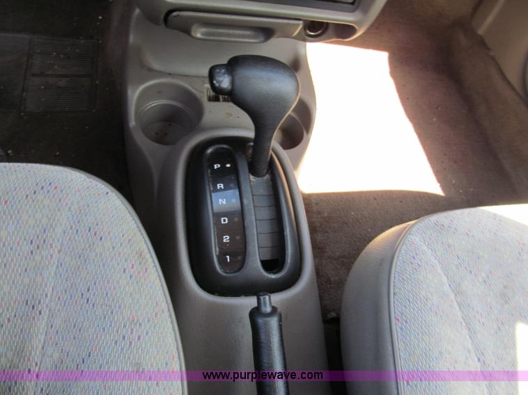 image for item E2175 1995 Plymouth Neon Highline