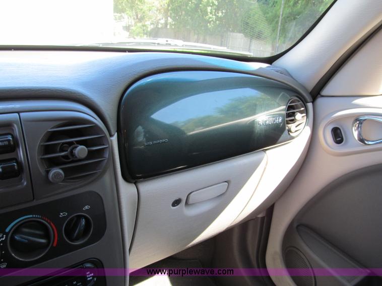 image for item E2176 2001 Chrysler PT Cruiser Limited Edition