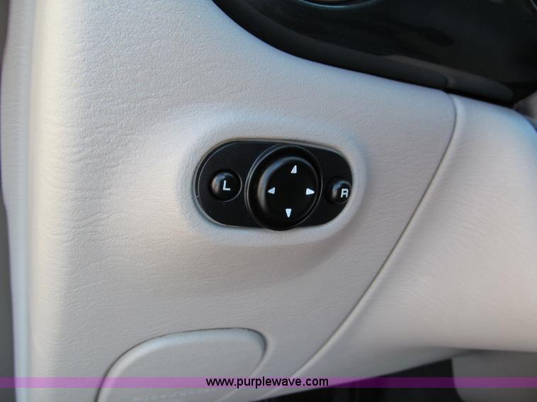 image for item E2176 2001 Chrysler PT Cruiser Limited Edition