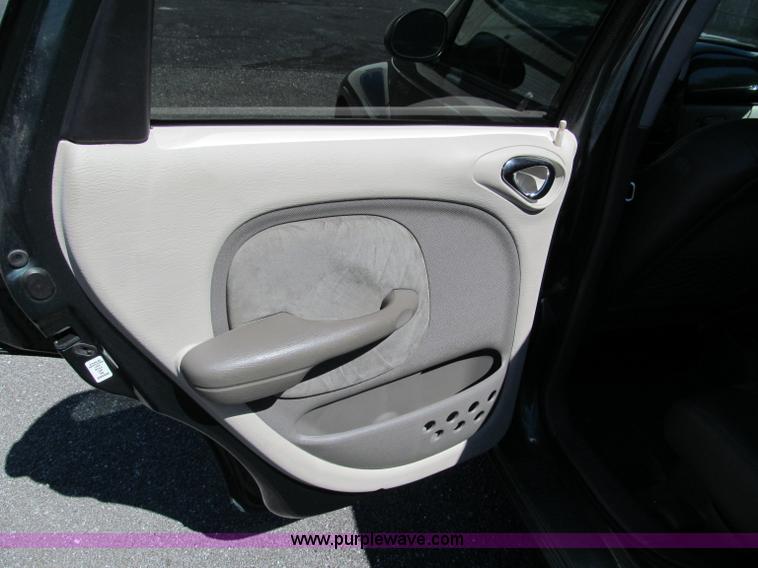 image for item E2176 2001 Chrysler PT Cruiser Limited Edition