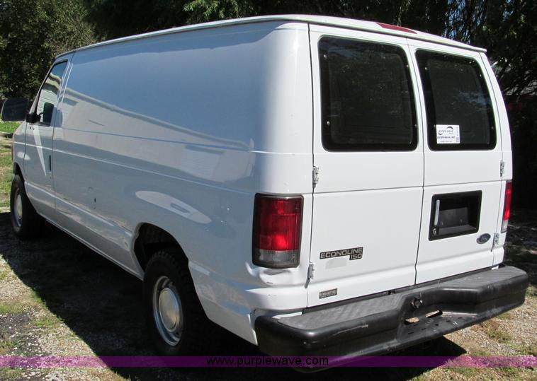 image for item E2177 1998 Ford E150 cargo van