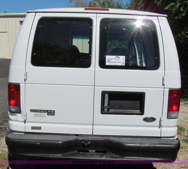 image for item E2177 1998 Ford E150 cargo van