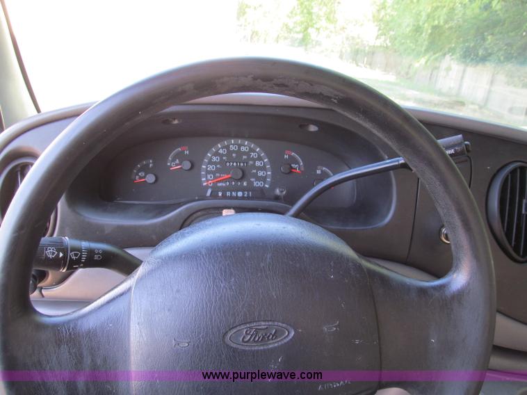 image for item E2177 1998 Ford E150 cargo van