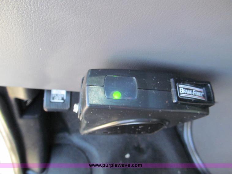 image for item E2177 1998 Ford E150 cargo van