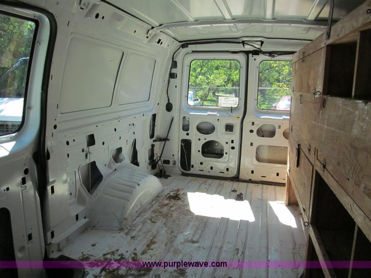 image for item E2177 1998 Ford E150 cargo van