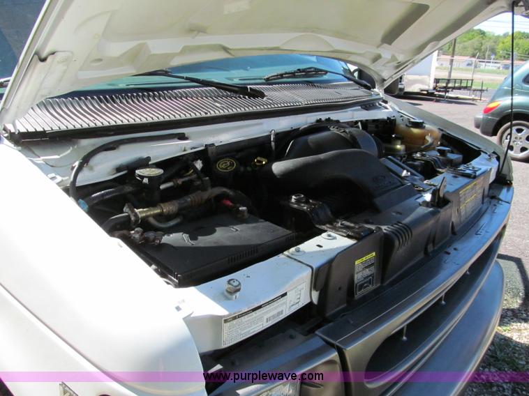 image for item E2177 1998 Ford E150 cargo van