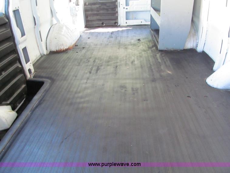 image for item E2178 2002 Chevrolet G3500 extended cargo van