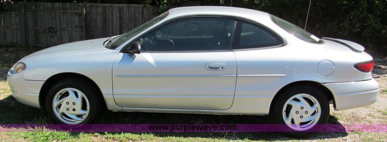 image for item E2179 2001 Ford Escort ZX2