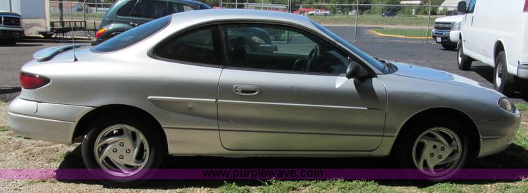 image for item E2179 2001 Ford Escort ZX2