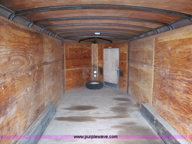 image for item E2181 2000 Avenger 24' v-nose enclosed trailer