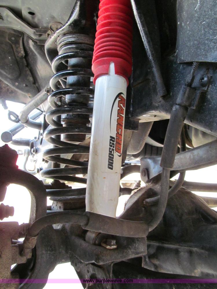 image for item E2183 2000 Jeep Wrangler Sahara SUV