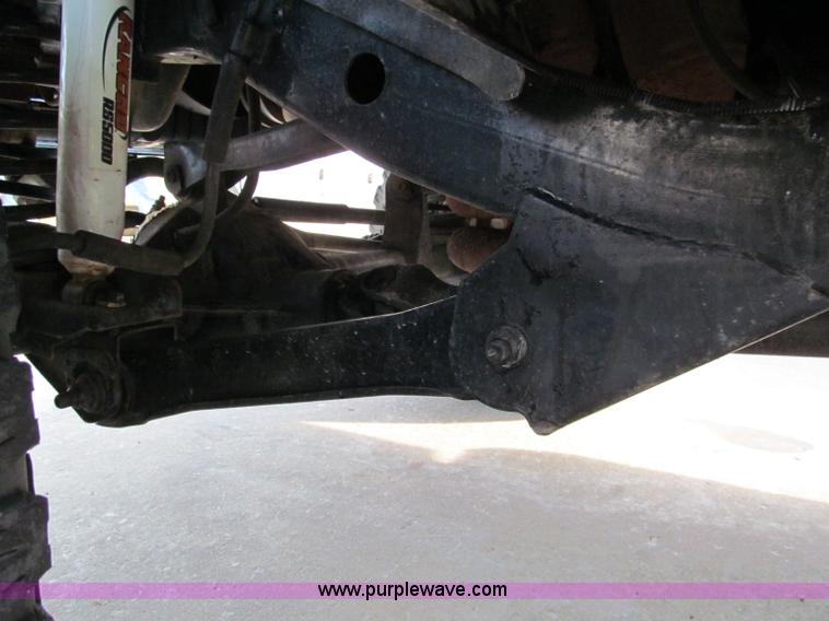 image for item E2183 2000 Jeep Wrangler Sahara SUV