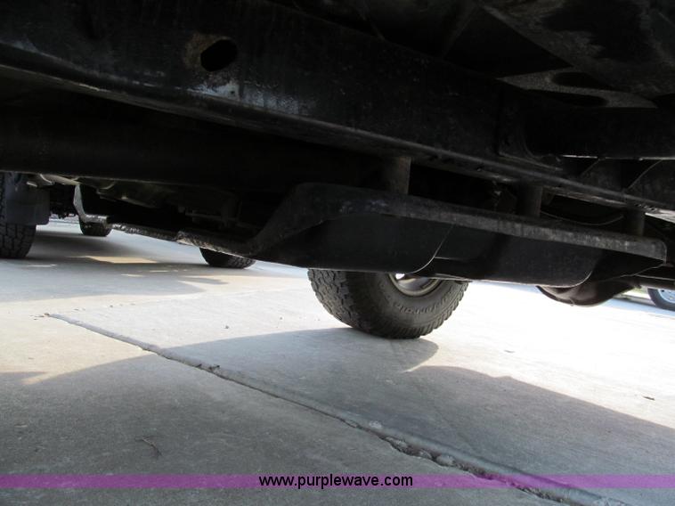 image for item E2183 2000 Jeep Wrangler Sahara SUV