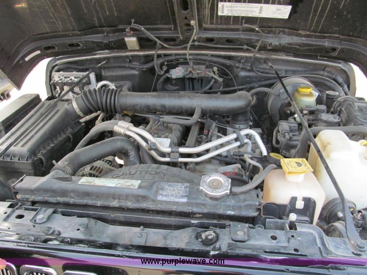 image for item E2183 2000 Jeep Wrangler Sahara SUV