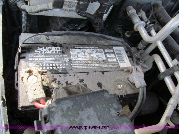 image for item E2183 2000 Jeep Wrangler Sahara SUV