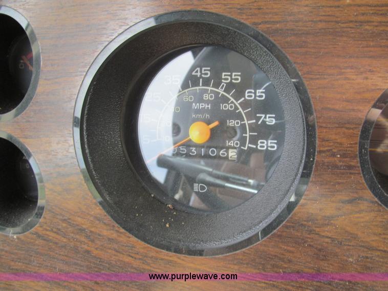 image for item E2192 1985 Chevrolet P30 Wind Cruiser motorhome RV