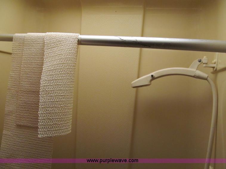 image for item E2192 1985 Chevrolet P30 Wind Cruiser motorhome RV