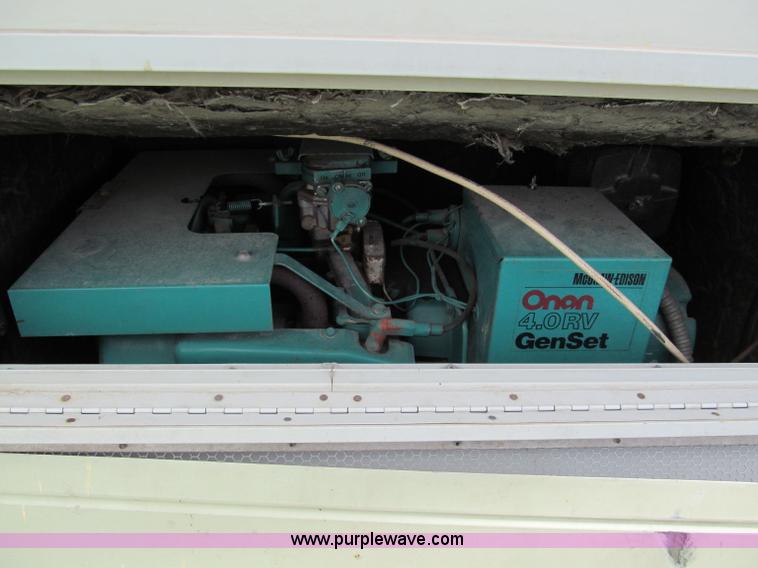 image for item E2192 1985 Chevrolet P30 Wind Cruiser motorhome RV