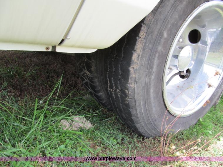 image for item E2192 1985 Chevrolet P30 Wind Cruiser motorhome RV