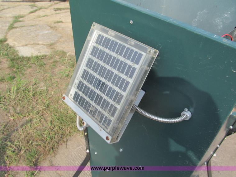 image for item E2204 Aqua Pro automatic fish feeder