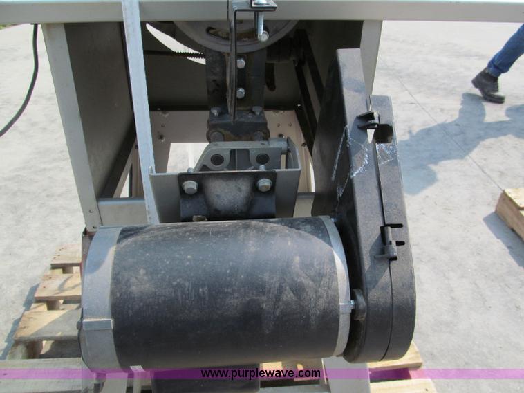 image for item E2208 Craftsman 10" table saw