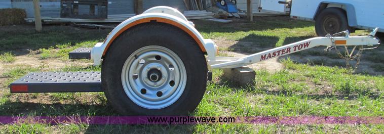 image for item E3513 2010 Master Tow car dolly