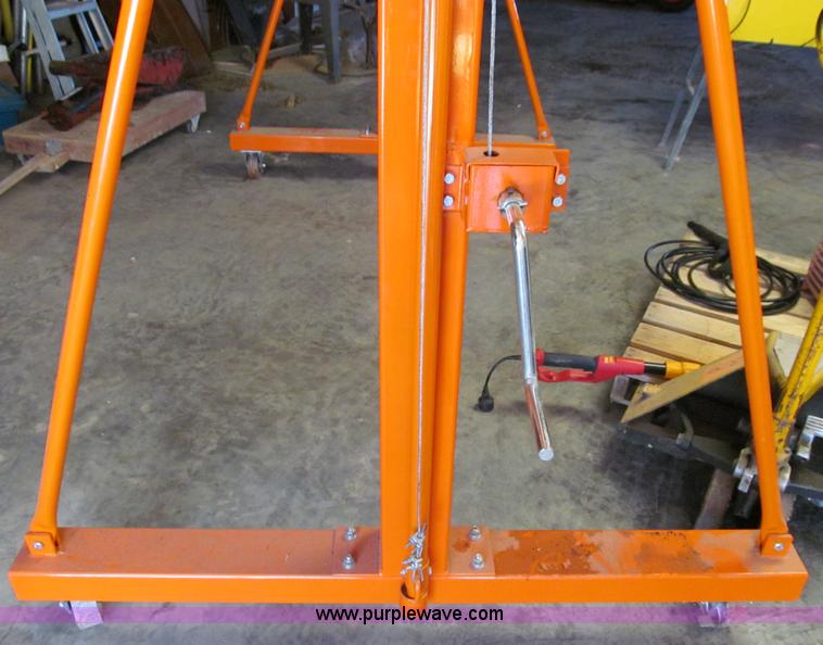 image for item E3514 Grantry hoist